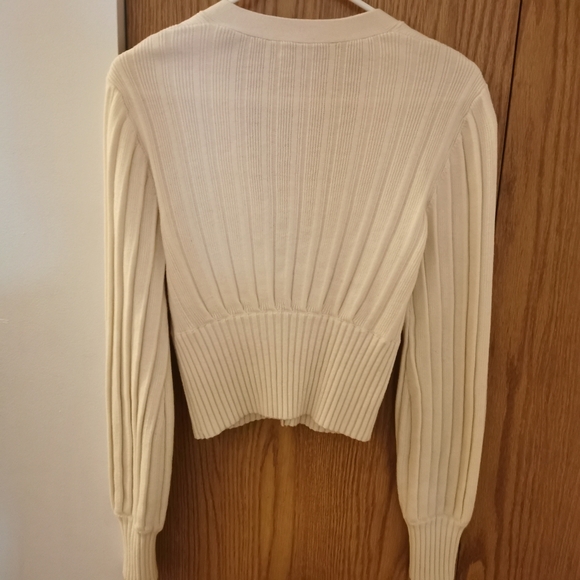 Aritzia Wilfred cardigan - Picture 2 of 2